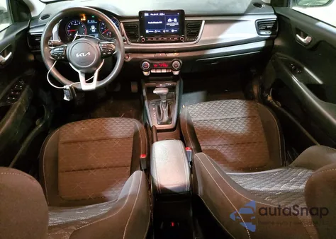 2022 Kia Rio Lx z USA, uszkodzony, nr VIN 3KPA24AD2NE442896